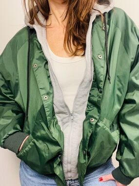 Vintage Green Bomber Jacket with Built-In Hoodie – Size M